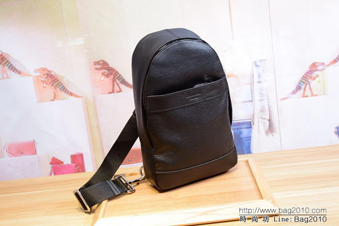 COACH蔻馳 男士運動休閒胸包 54770 潮男必備款 頭層牛皮  Chz1358